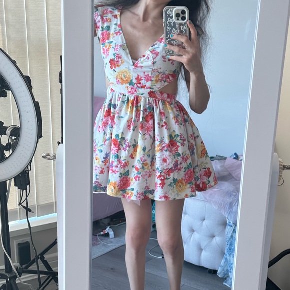 MUSTARD SEED FLORAL CUT OUT DRESS - Picture 3 of 5